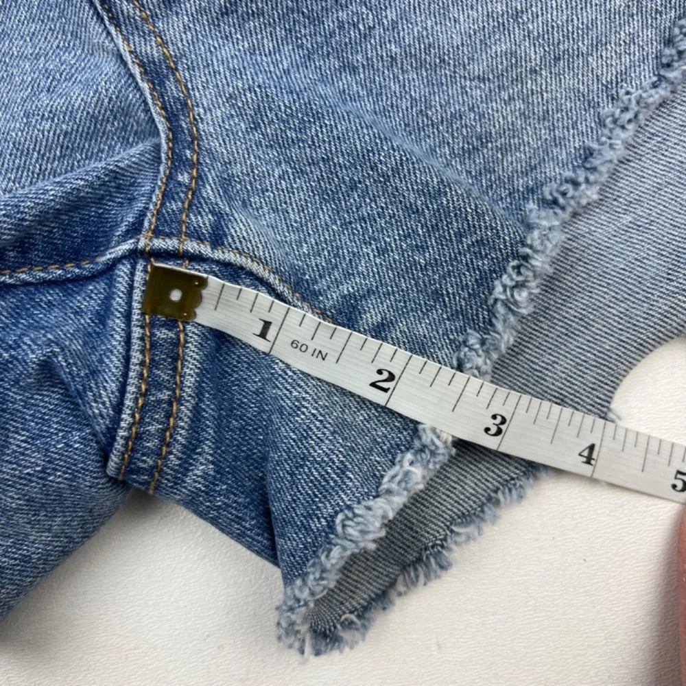 NWT Unpublished Laine Boyfriend Jean Shorts - Picture 6 of 8